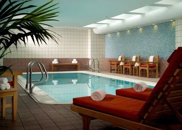Marriott Cleveland Downtown at Key Tower - Havuz