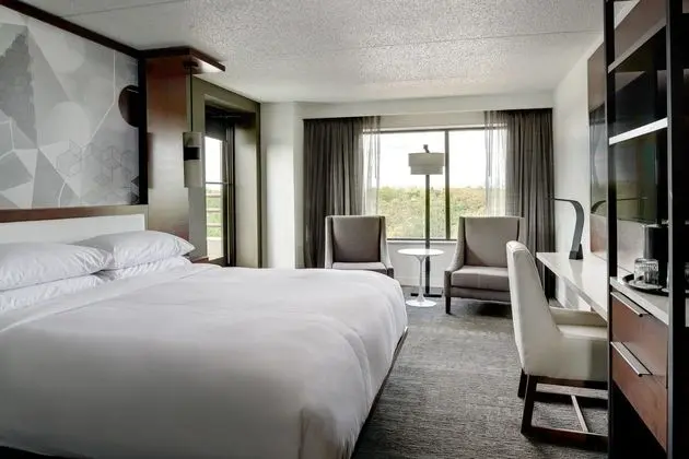 Marriott East Lansing at University Place