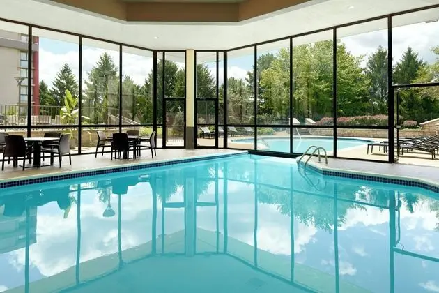 Marriott at the University of Dayton - Havuz