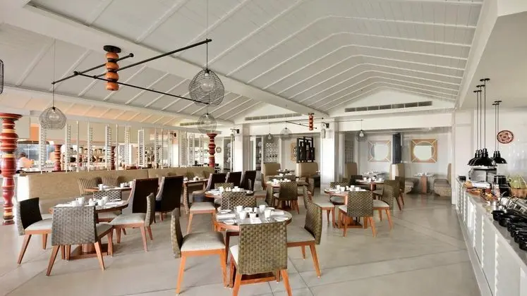 Marriott Weligama Bay Resort & Spa - Yeme / İçme