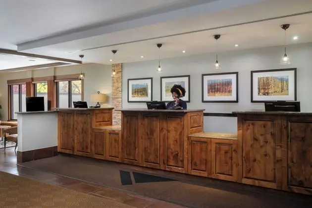 Marriott's StreamSide Birch at Vail - Lobi