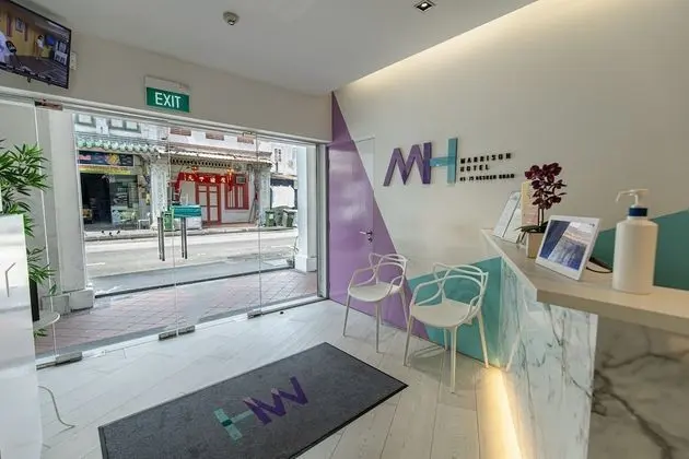Marrison Desker @ Little India - Lobi