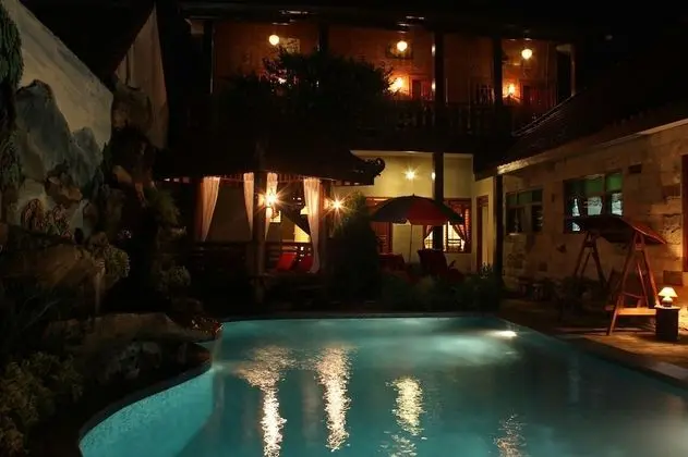 Marry Ind Vila & Guest House Gunung Kawi Malang