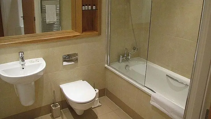 Marsh Lane Apartments - Banyo Tipleri
