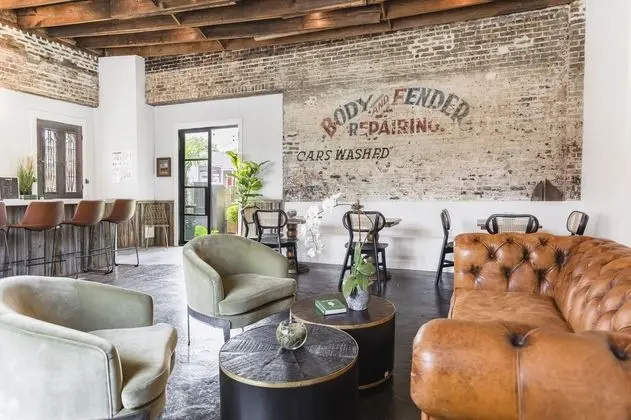 Marsh Hotel - Lobi