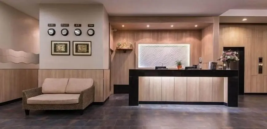 Marsi Hotel - Lobi