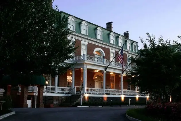 The Martha Washington Inn And Spa - Dış Mekan