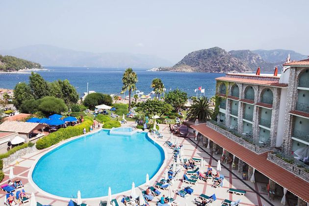 Martı La Perla HotelFotoğrafı