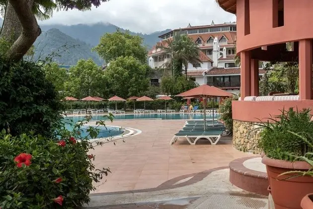 Marti Resort Hotel - Havuz