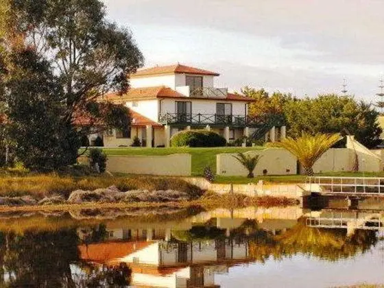 Martin Fields Beach Retreat