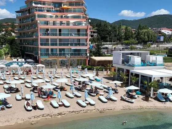 Marty's Beachfront Apartments - Öne Çıkan Resim