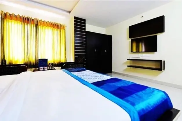 Hotel Maruthi Residency Inn