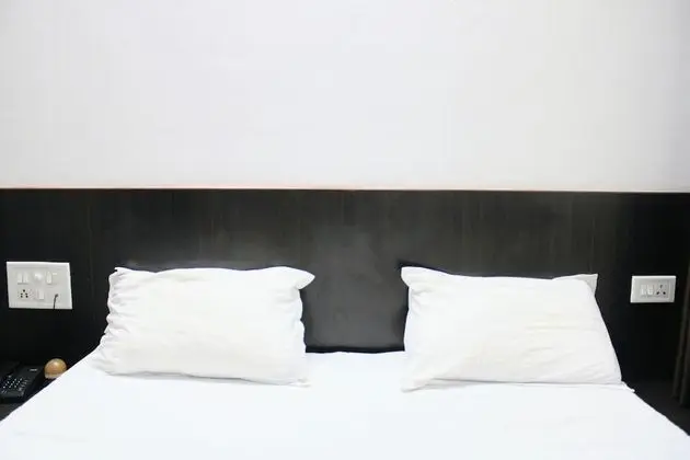 Maruti Group of Hotels - Tulsi Hotel - Oda Manzaraları