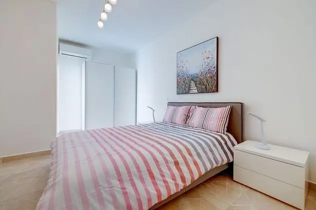Marvellous 3BR Penthouse in Central St Julian's - İç Mekan
