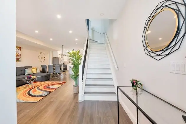 Marvelous New Townhomes for 16 guests - Lobi