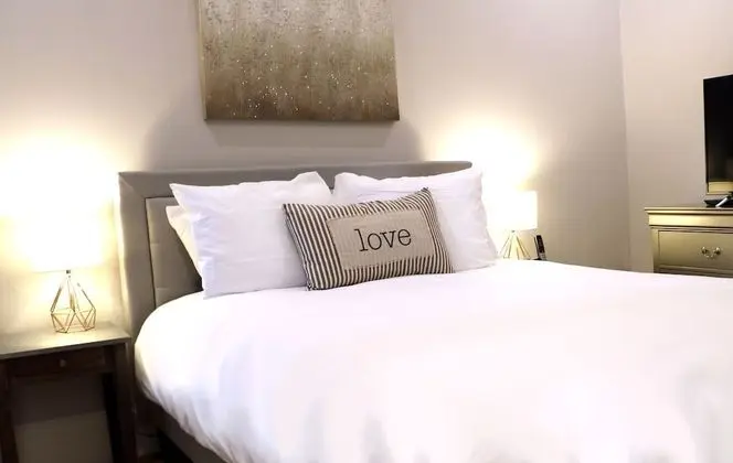 Marvelous Two Bedroom Suite - Oda