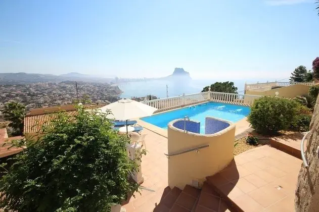 Villa Maryvilla 28 - Plaza Mayor - Havuz