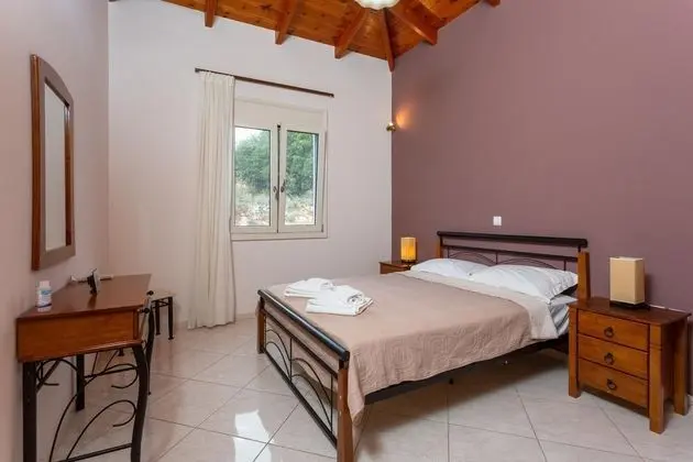 Villa Mary Large Private Pool Walk to Beach Sea Views A C Wifi - 1975 - Oda