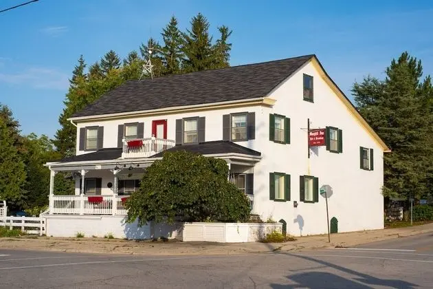 Maryhill Inn - 1