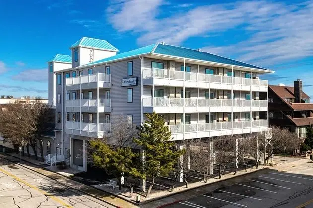 The Marylander Condo & Hotel - Dış Mekan
