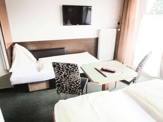 Marys Landhotel by we rent - Oda