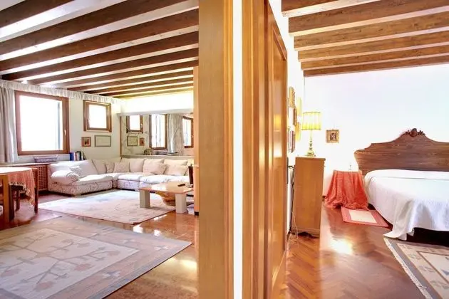 Marzo 22 - WR Apartments