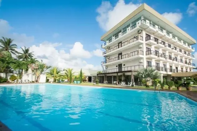 Marzon Hotel Kalibo - Havuz