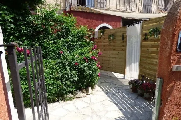 Mas Maurane Chambre d'hôtes - Dış Mekan