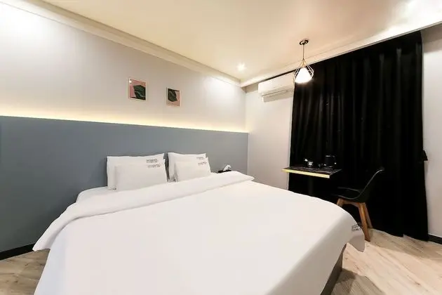 Masan First Class Hotel