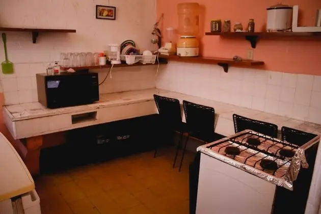 Maska Mansion - Ortak Mutfak Alanı