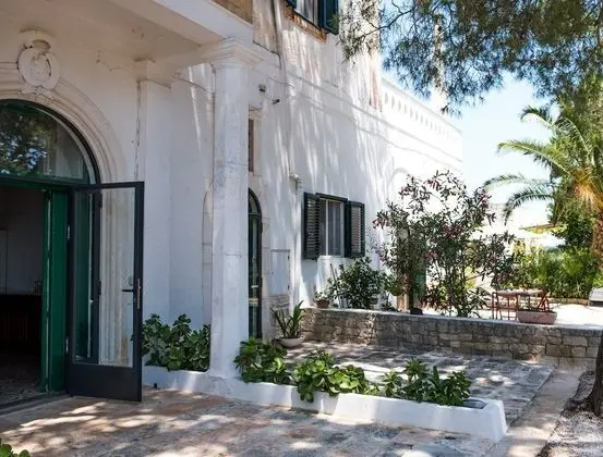 Masseria Cavaliere Fumarola by Typney