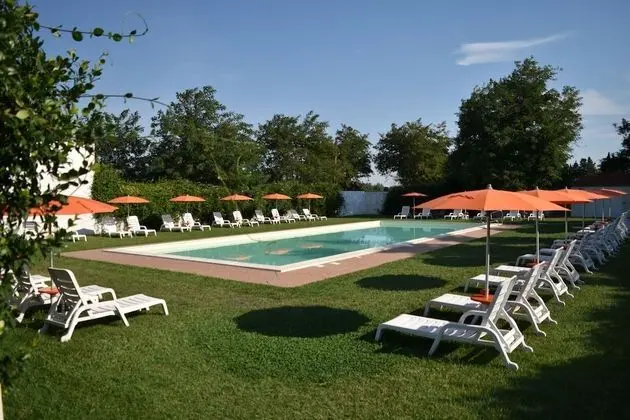 Masseria Macchia & Relais San Pio - Havuz