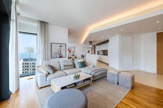 Massive 3 Beds Sea View Bluewaters B10 - Oda Düzeni