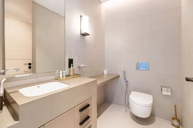 Massive 4 Beds Sea View The Address JBR - Banyo Tipleri