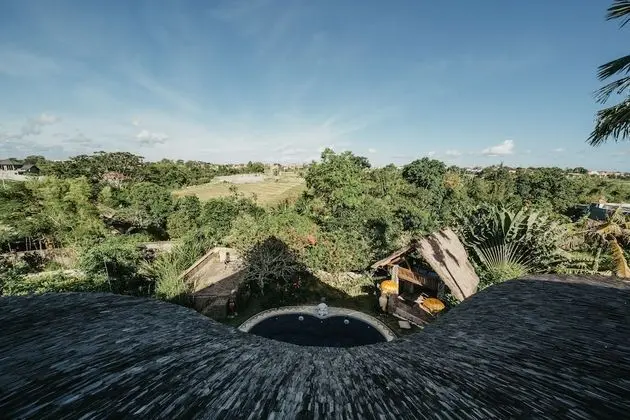 Massive Villa Brawa in Canggu - Dış Mekan