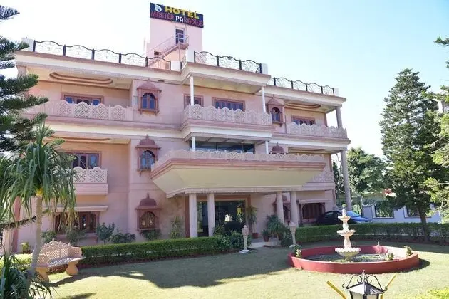 Hotel Master Paradise