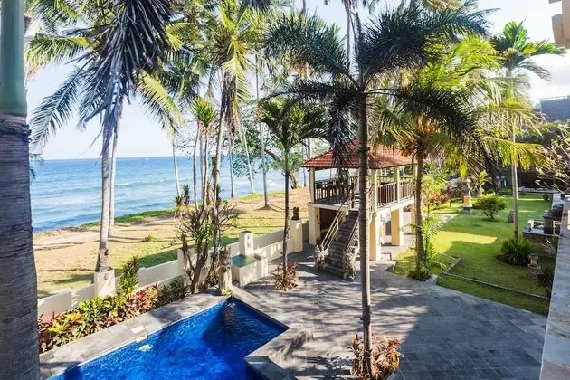 Villa Matanai - Plaj