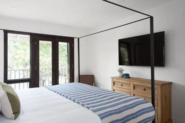 Mataro by Avantstay Large & Elegant Home in Santa Rosa w/ Hot Tub & Games - İç Mekan