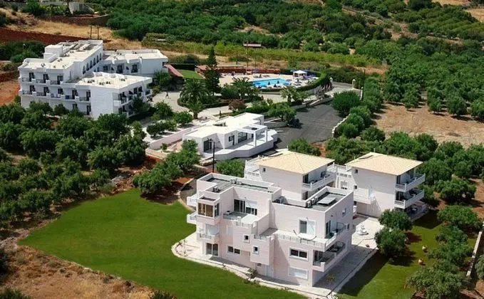 Matheo Villas & Suites