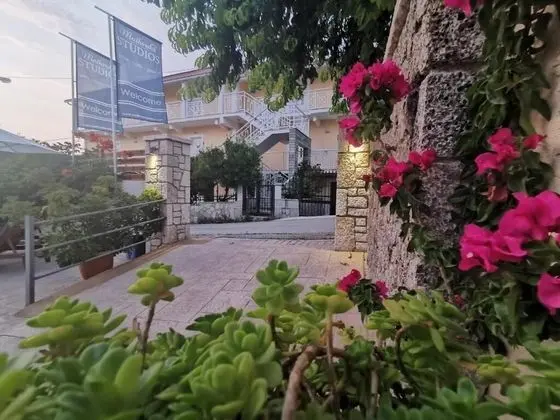 The Mathraki Studios Adult Only - Dış Mekan