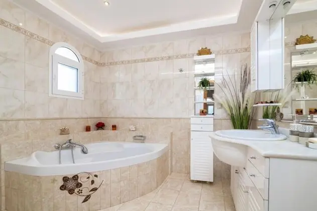 Matina s Family House With Your Private Jacuzzi - Matina s Family House With Your Private Jacuzzi - Oda
