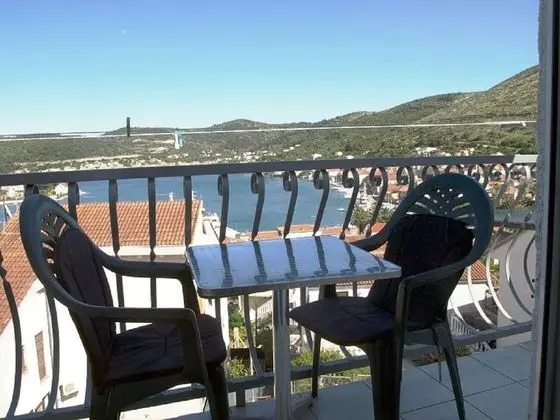 Mato - Free Barbecue - A4