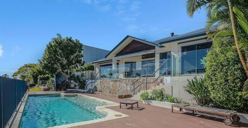 Maureen Waterfront Beach House - Havuz