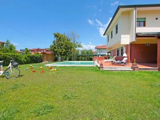 Mauro Forte dei Marmi - Oda