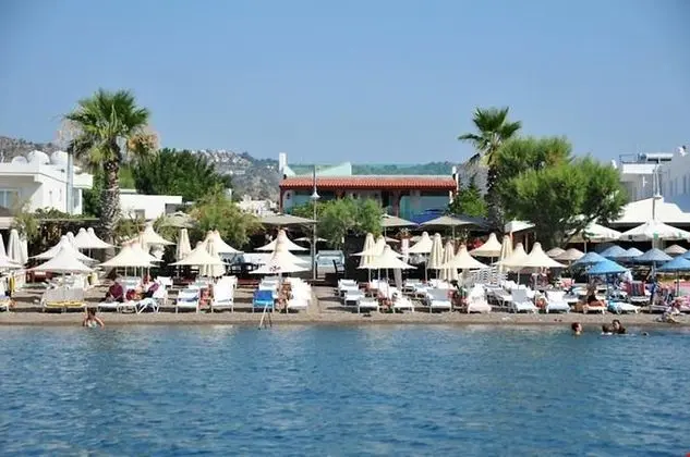 Mausolos Beach Hotel
