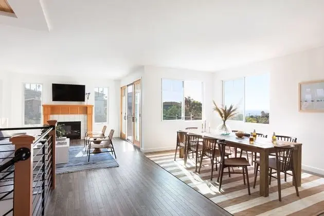 Maven by Avantstay 5 Minutes to the Beach! Ocean Views & Spacious Design