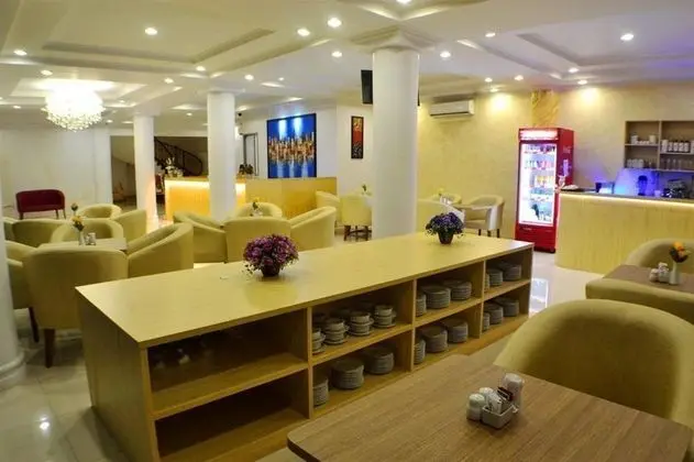 Maven Fatmawati Hotel