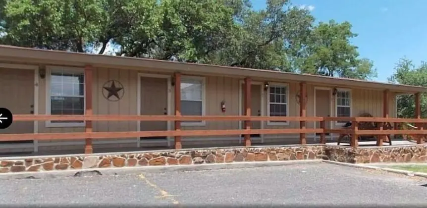 Maven's Inn & Grill