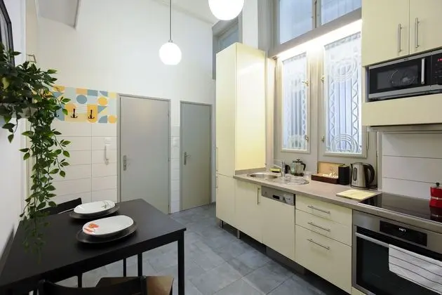 Maverick Apartments - Mutfak