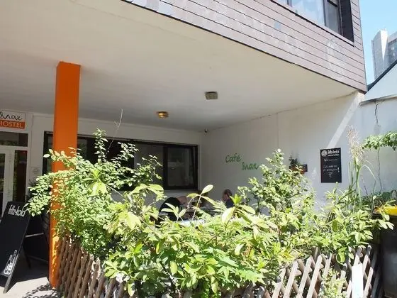 Max Hostel - Dış Mekanlar